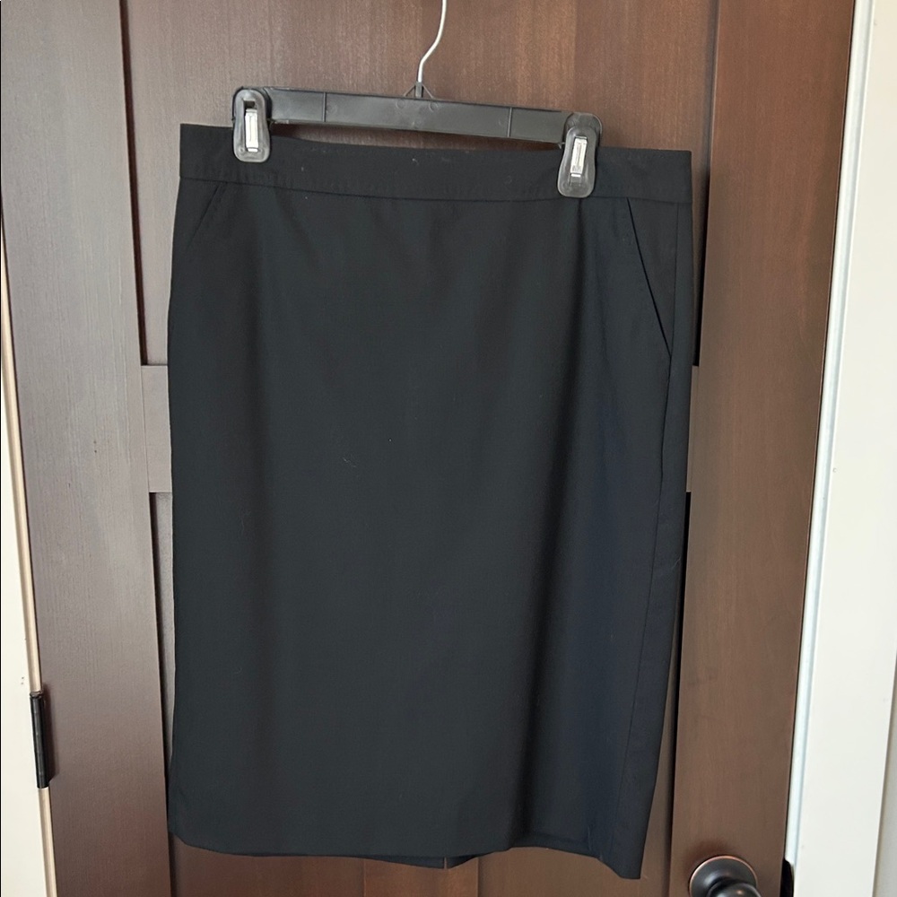 Classic Banana Republic Black Pencil Skirt